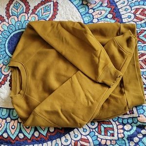 Everlane crew neck sweater